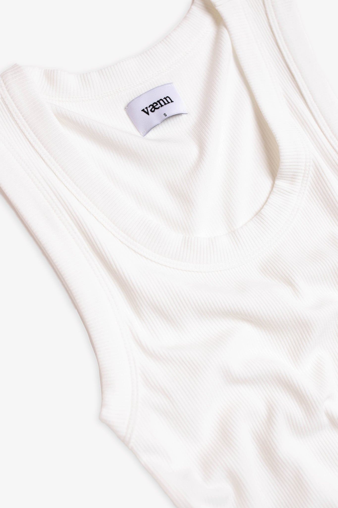 VÆNN Rib Scoop Neck Tank White