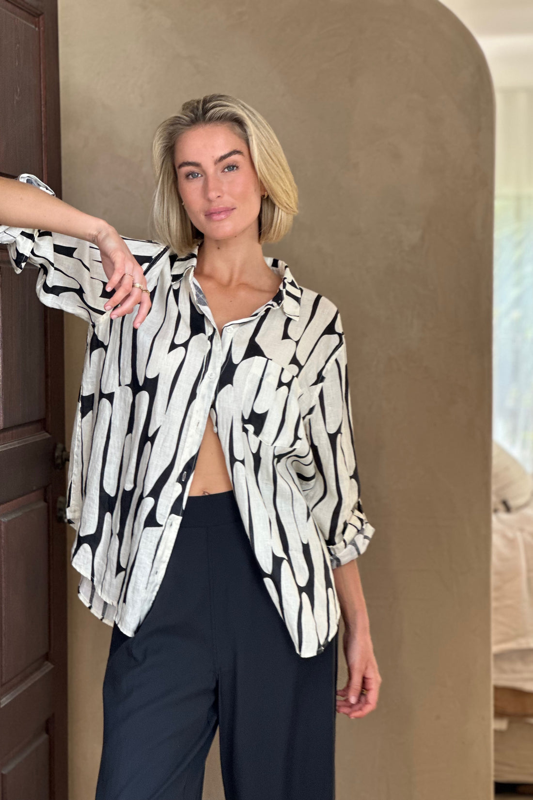 Summer Silhouette Boyfriend Linen Shirt