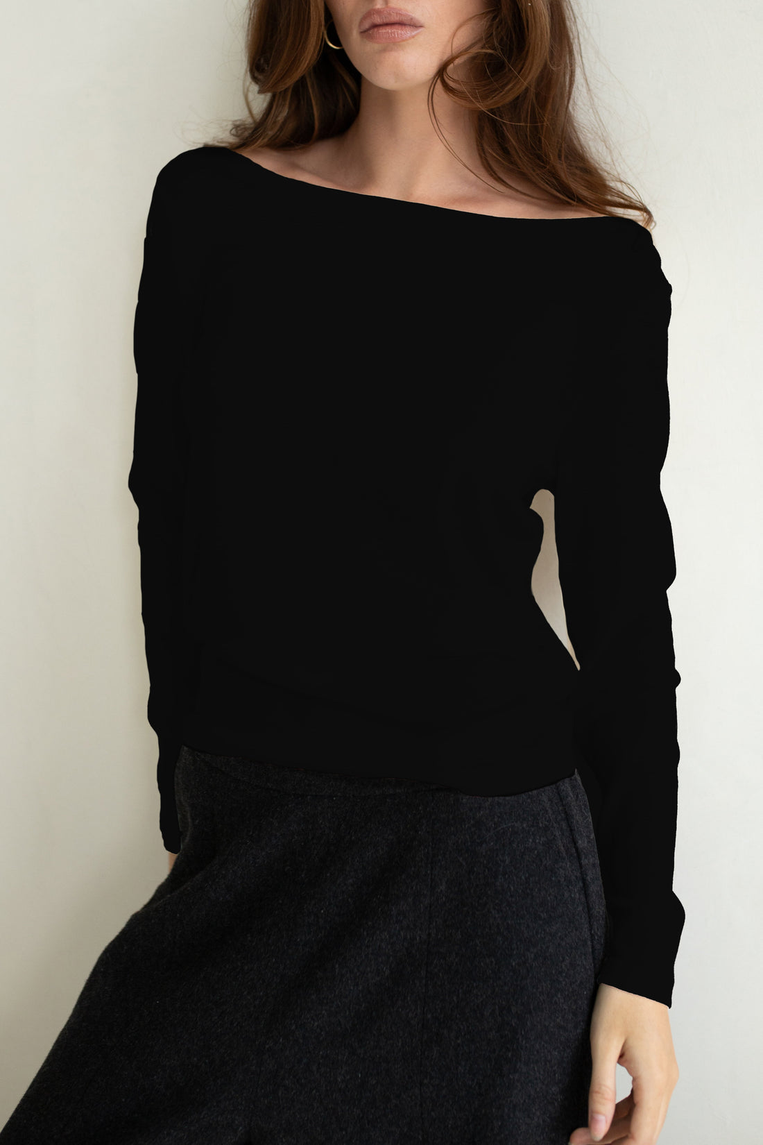 VÆNN Baby Wool Long Sleeve Wide Neck Crew Black