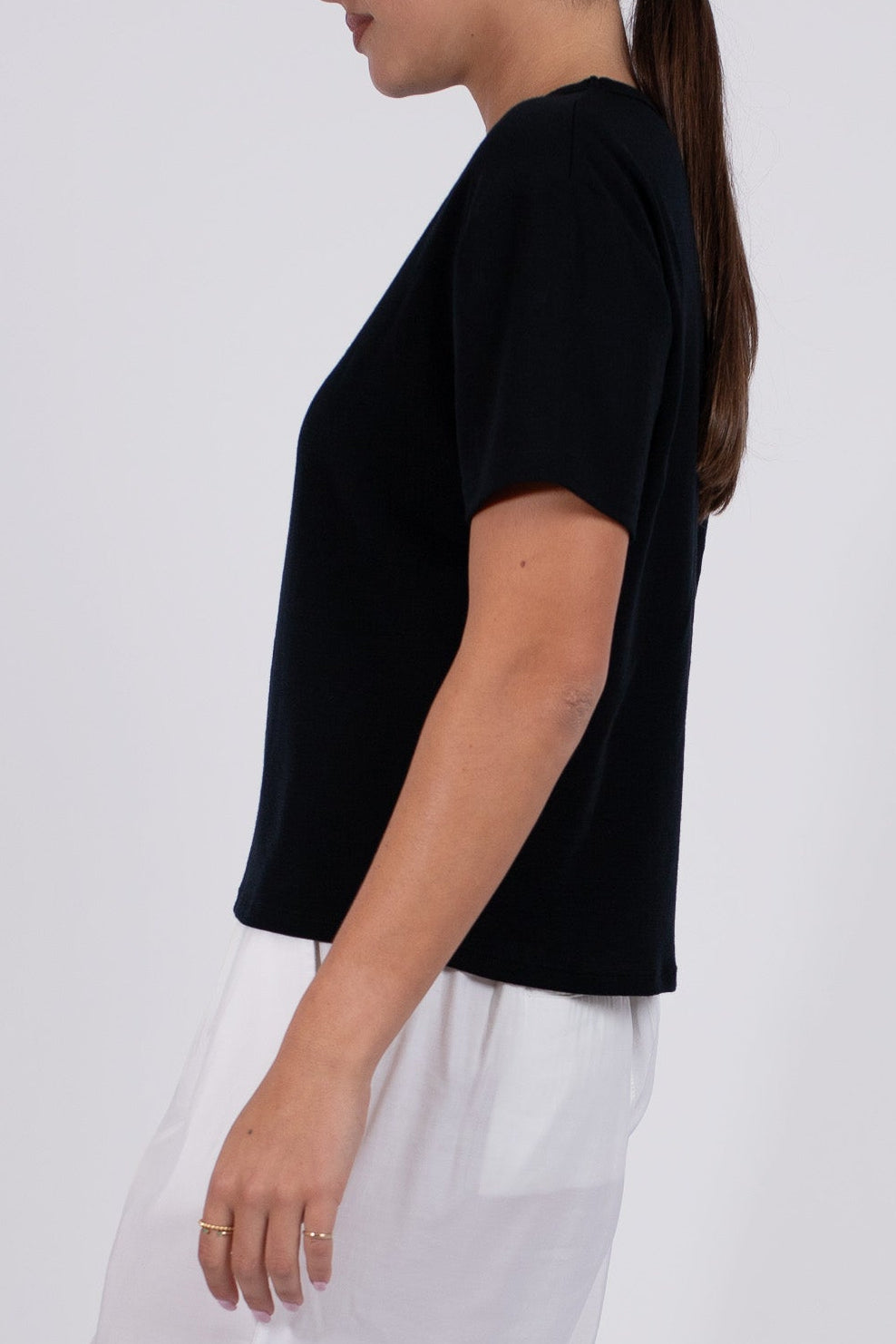 VÆNN Baby Wool Boxy Crew Neck Tee Black