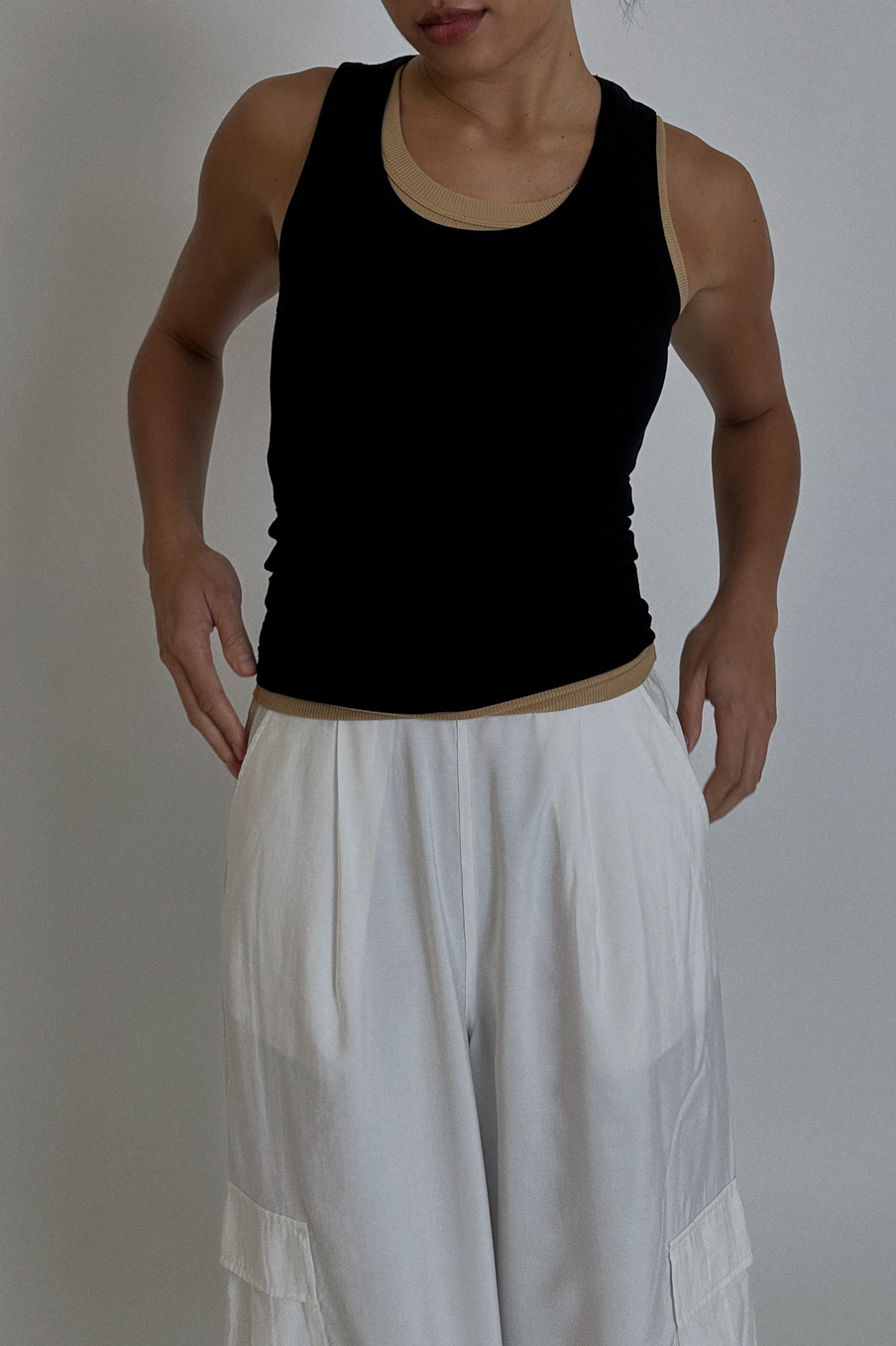 VÆNN Rib Scoop Neck Tank Black
